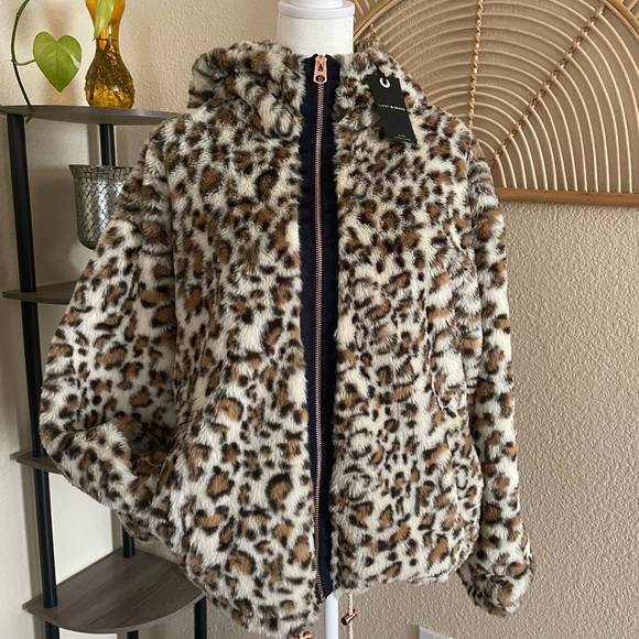 NWT Lucky Brand Leopard Plush Faux Fur Hooded Jacket Size M - Picture 6 of 12